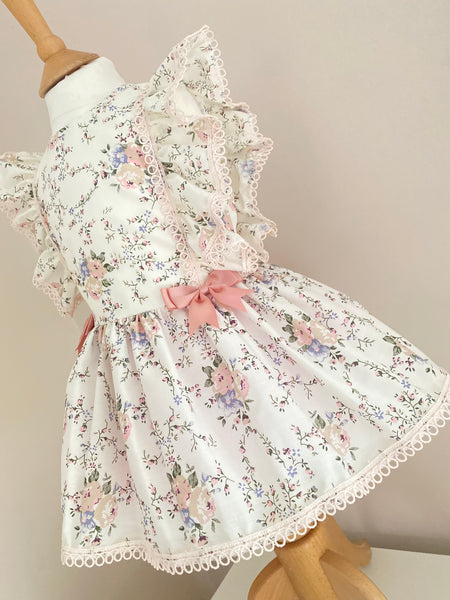 Vintage Style Frilly Sleeve Dress