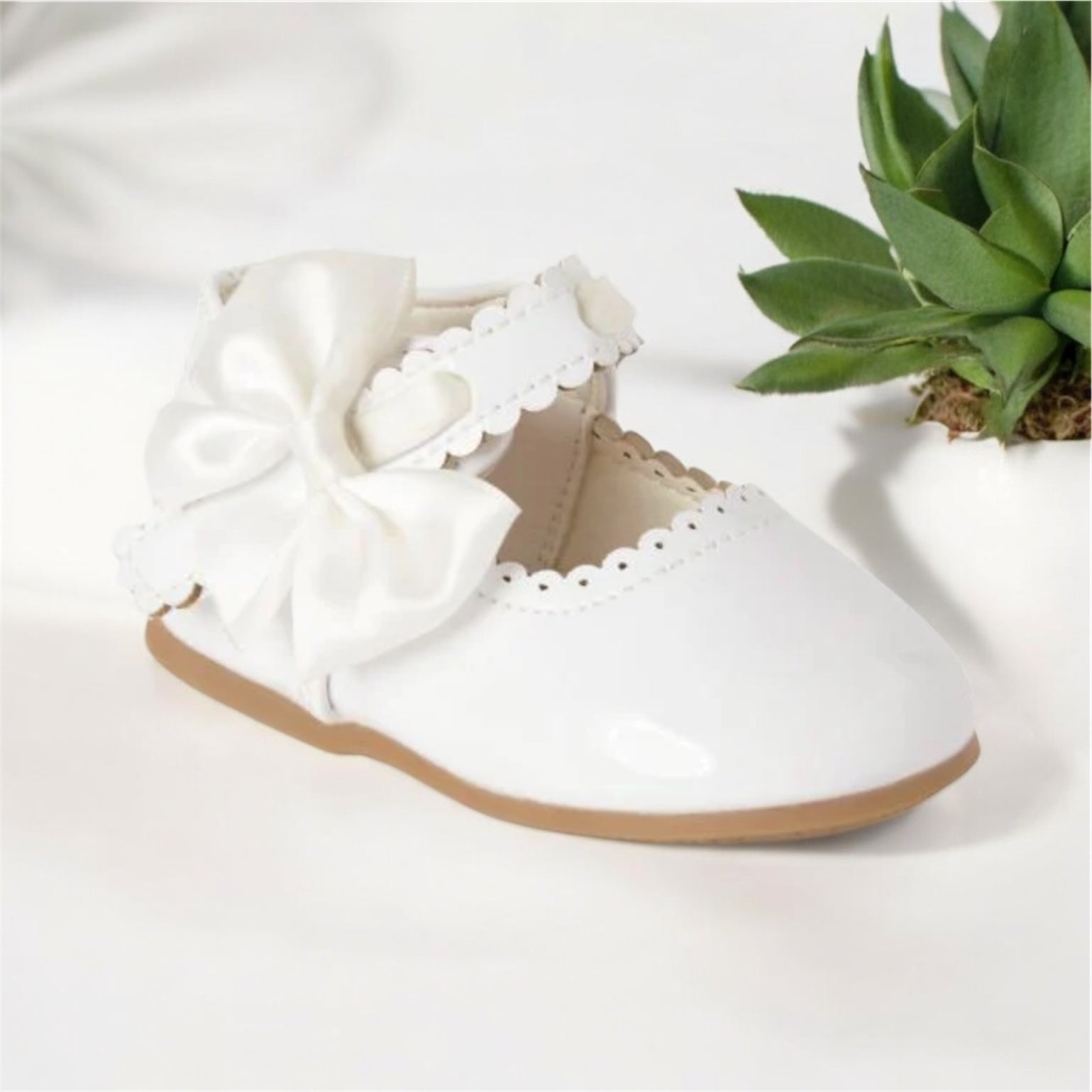 Melia Bianca Side Ribbon Bow Mary Jane  Shoe - White