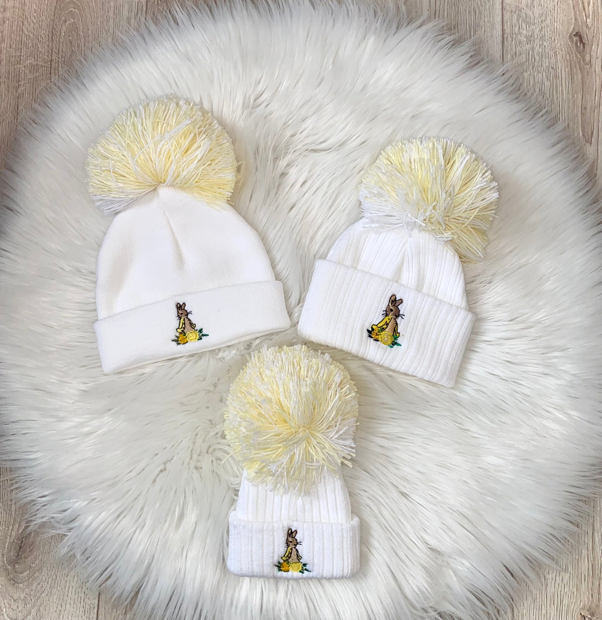 Peter Rabbit Flopsy Bunny wool single Pom Hat white/lemon pom
