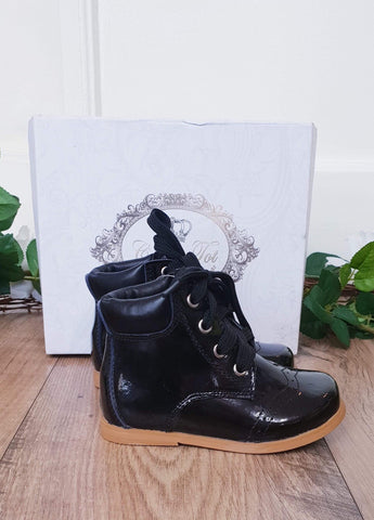 couche tot boys boots lace hard sole shoes